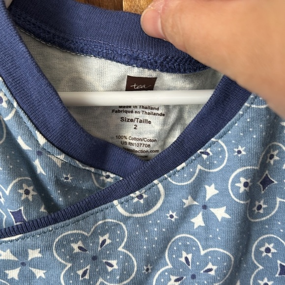 New Tea Collection Wrap Neckline mini dress. Size 2T - Picture 4 of 6